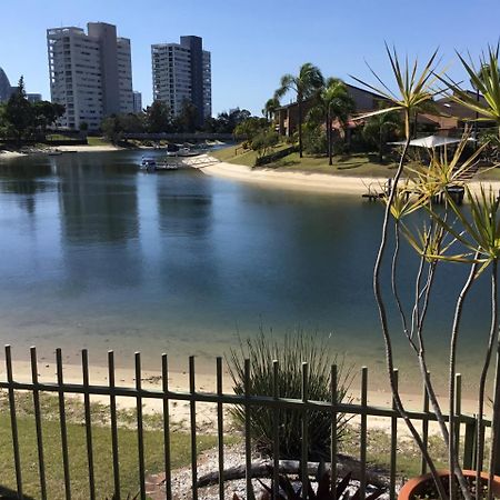 Hotel Plumosa On The Water Gold Coast Exteriér fotografie