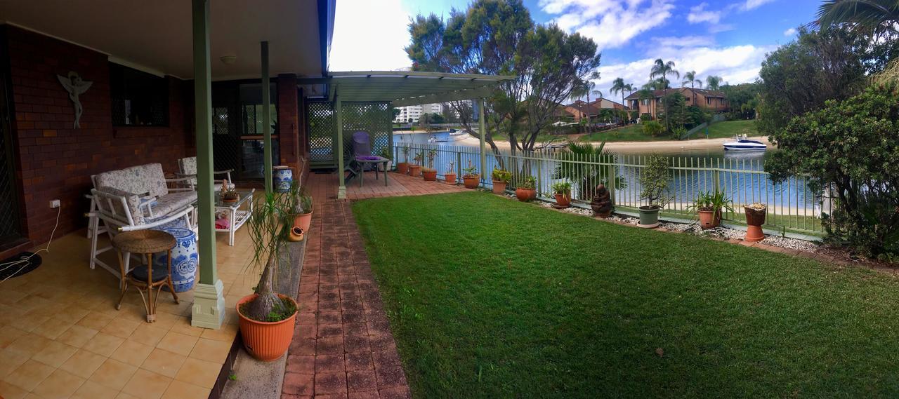 Hotel Plumosa On The Water Gold Coast Exteriér fotografie